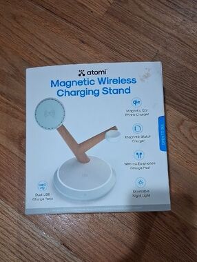 atomi Magnetic Wireless Charging Stand - White